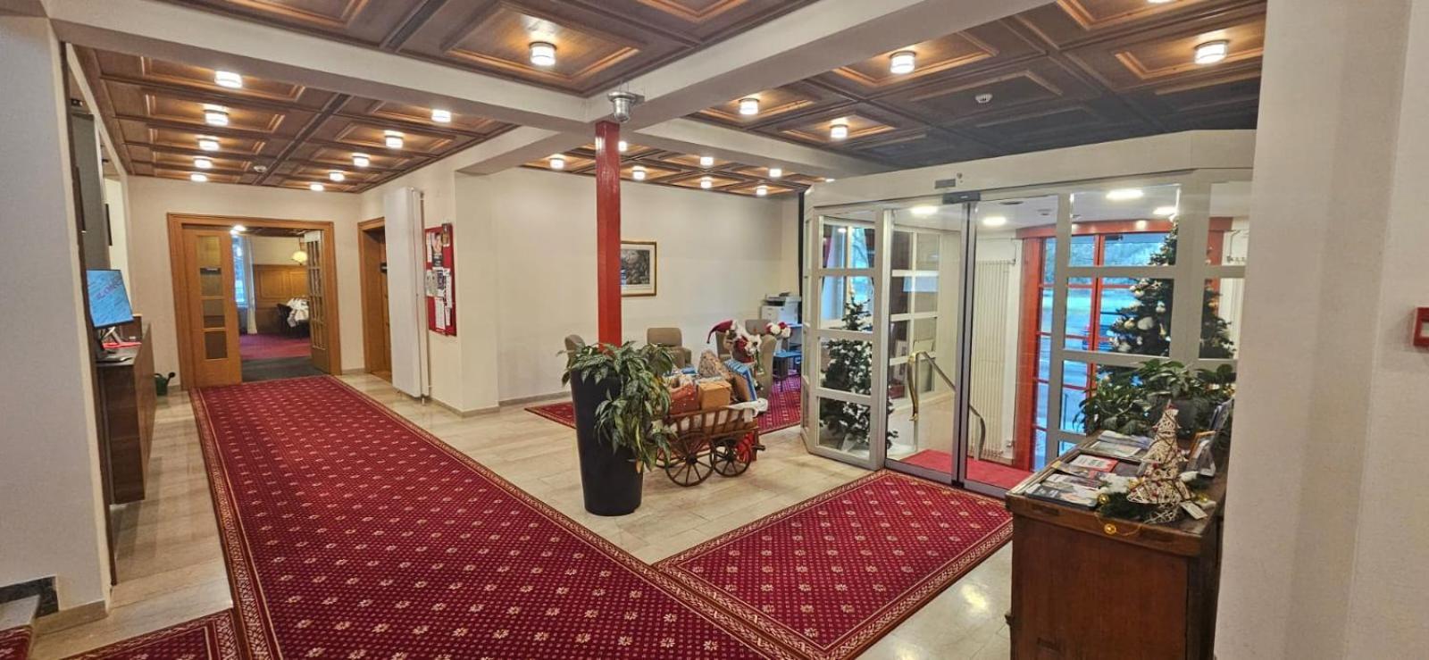 Hotel Post Glarnerhof Glarus Ngoại thất bức ảnh